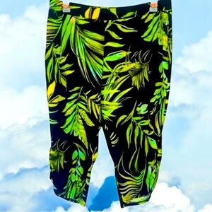 Susan Graver Summer Tropical Capris Size LP